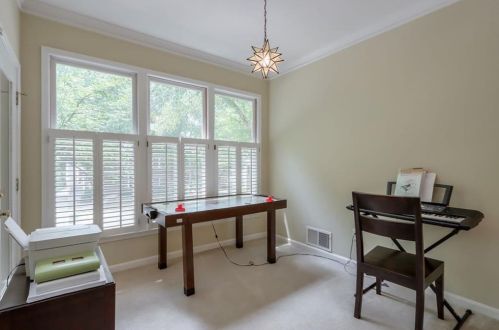 405 Bainbridge Dr, Atlanta GA  30327-4272 exterior