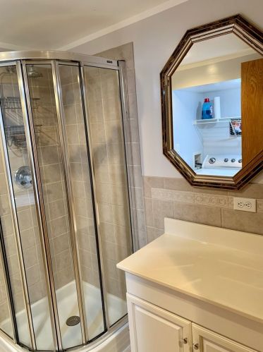 8453 North Ter, Niles IL  60714-2369 exterior