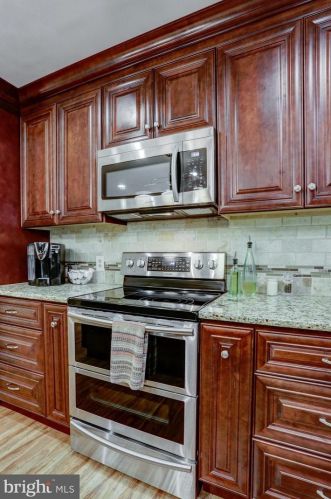 1843 Spring Ridge Ln, Lancaster PA  17603-6794 exterior