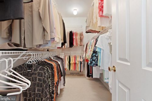 2108 Tall Oaks Ln, York PA 17403-5903 exterior