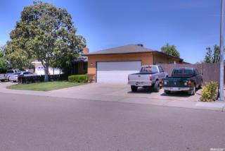 1133 Topaz Dr, Manteca, CA 95336-3535