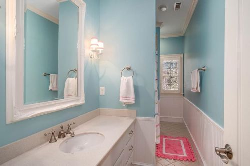 57 Habersham Cove Dr, Atlanta GA  30305-5402 exterior