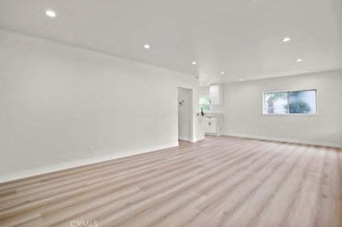 1710 Glenwood Rd, Glendale CA  91201-1812 exterior