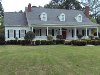 1190 Lynn Dr, Waycross, GA 31503-8597