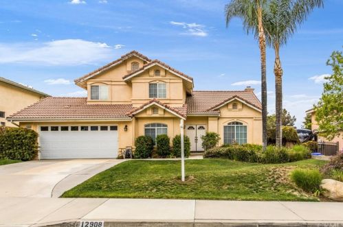 12908 Brooks Ln, Yucaipa, CA 92399-2069