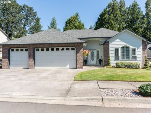1447 32nd St, Wood Village, OR 97060-8432