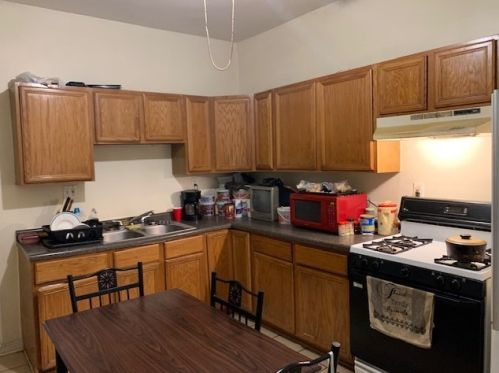3332 Polk St, Chicago, IL 60624-4175
