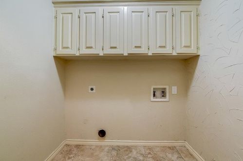 1629 Merrimac Trl, Garland TX  75043-1319 exterior