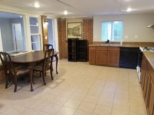 3228 Colquitt Dr, Atlanta GA  exterior