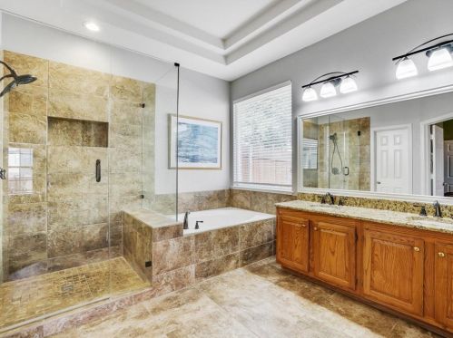 5000 Spanish Riv Trl, Fort Worth TX  76137-5216 exterior