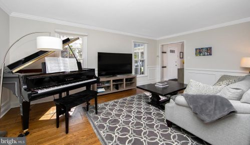 299 Maple Ave, Haddonfield NJ 08033-1436 exterior