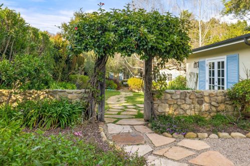 1430 Greenworth Pl, Santa Barbara, CA 93108-2504