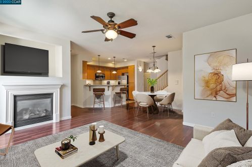 4255 Fitzwilliam St, Pleasanton, CA 94568-4573