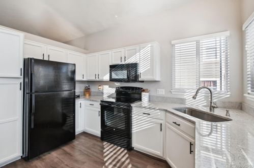 21264 Belleview Pl, Denver CO  80015-6406 exterior