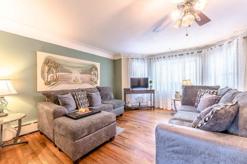 2219 Orchard St, Dixmoor, IL 60406-1635