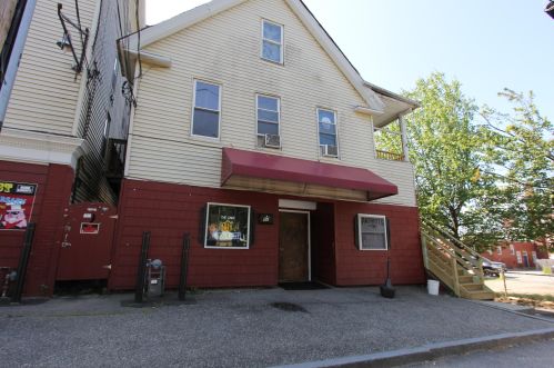 97 Ash St, Lewiston, ME 04240-7137