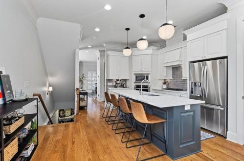 2479 Gatebury Cir, Atlanta GA  30341-2635 exterior