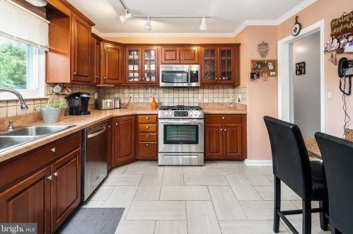 837 Estates Blvd, Trenton, NJ 08690-3109