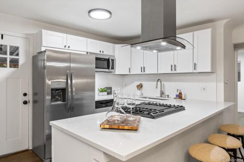 3295 Oneida St, Denver CO  80207-2225 exterior