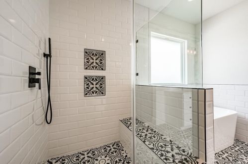 1319 Palomino Trl, Angleton TX 77515-9682 exterior