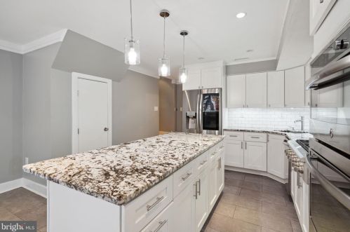 1726 Lombard St, Philadelphia PA  19147-1531 exterior