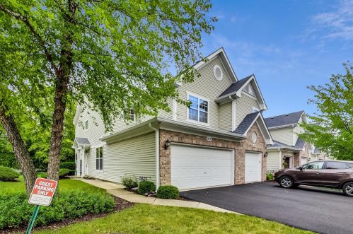 992 Sheridan Cir, Naperville, IL 60563-4230