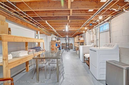 1400 Cp Ave, Tinton Falls NJ 07712-4803 exterior