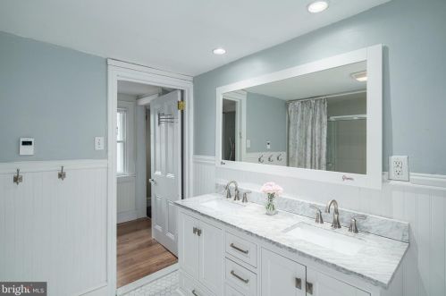 59 Potter St, Tavistock NJ 08033-1312 exterior