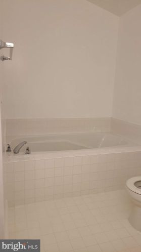 228 Ritchie Hwy, Severna Park MD 21146-1908 exterior