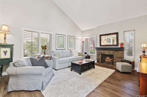 8 Campanero, Irvine CA  92620-1821 exterior