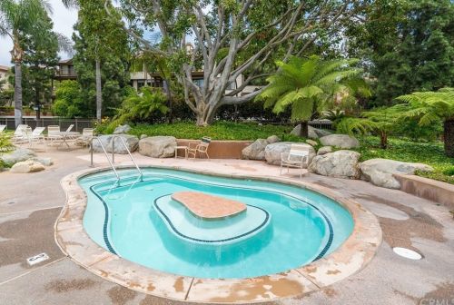 2551 Plaza Del Amo, Torrance CA  90503-7312 exterior