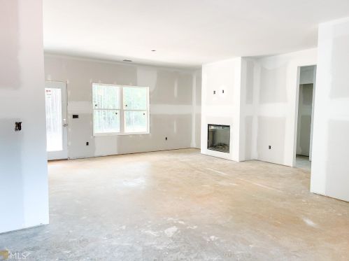 179 Wilmot Rd, Barnesville, GA 30204-0037