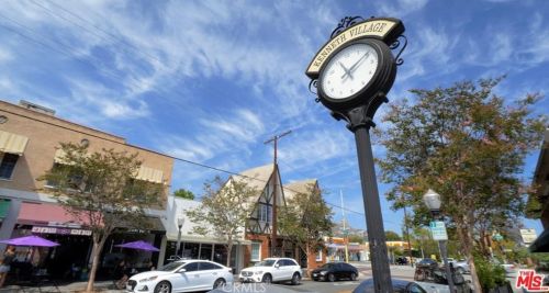 1710 Glenwood Rd, Glendale CA  91201-1812 exterior