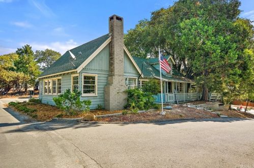 1448 Grass Valley Rd, Lake Arrowhead, CA 92352