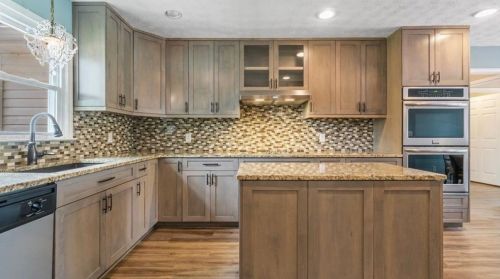 106 Walker Lake Dr, Carrollton, GA 30117-8201
