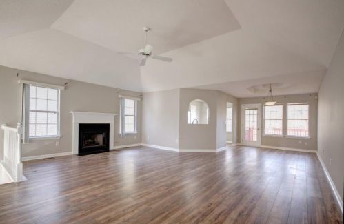 3098 Crest Ridge Cir, Marietta, GA 30060-4529