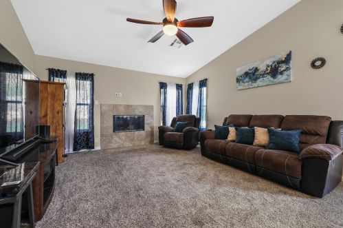 12828 Miracle Hill Rd, Desert Hot Springs, CA 92240-4738