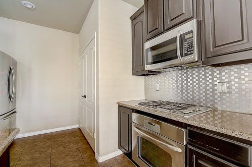 4272 Comanche Dr, Carrollton TX 75010-3300 exterior