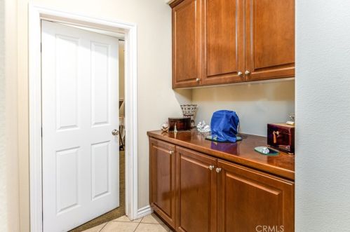 16352 Sierra Heights Dr, Riverside CA  92503-8457 exterior