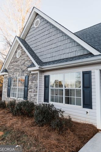 550 Brewer Dr, Locust Grove, GA 30248-2344