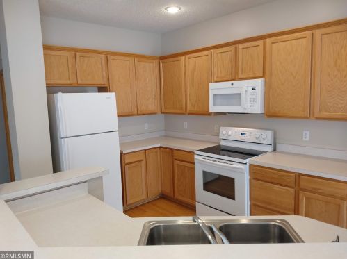 2386 Eagle Trace Ln, Saint Paul MN  55129-4285 exterior