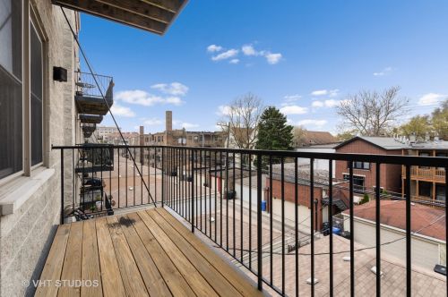 3448 Ashland Ave, Chicago IL  60657-1302 exterior