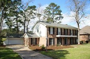 716 Stonewall Jackson Dr, Conroe, TX 77302-3098