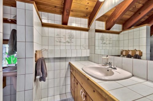 13308 Ski Slope Way, Truckee CA  96161-7005 exterior