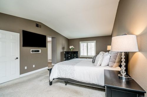 2121 Chateau Ct, Chula Vista CA  91913-3161 exterior