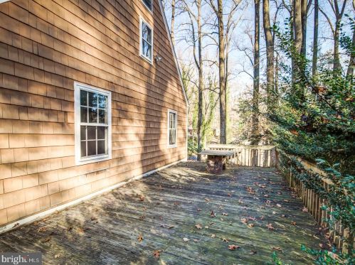 12500 Meadowood Dr, Silver Spring MD 20904-2928 exterior