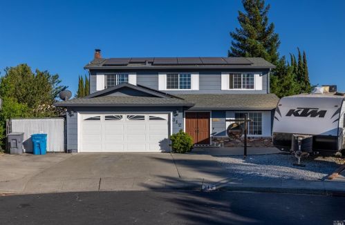312 Normandy Ct, Vacaville, CA 95687-5929