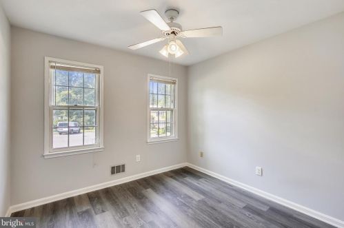 7305 Langsford Ct, Springfield VA  22153-1536 exterior