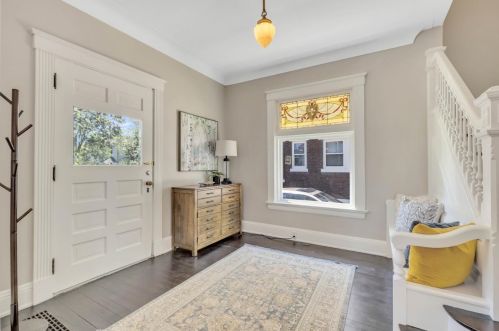 1912 Delaware Ave, Cincinnati OH  45212-3621 exterior