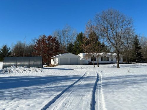 1538 Royal Heights Ln, Day, MN 55006-2704